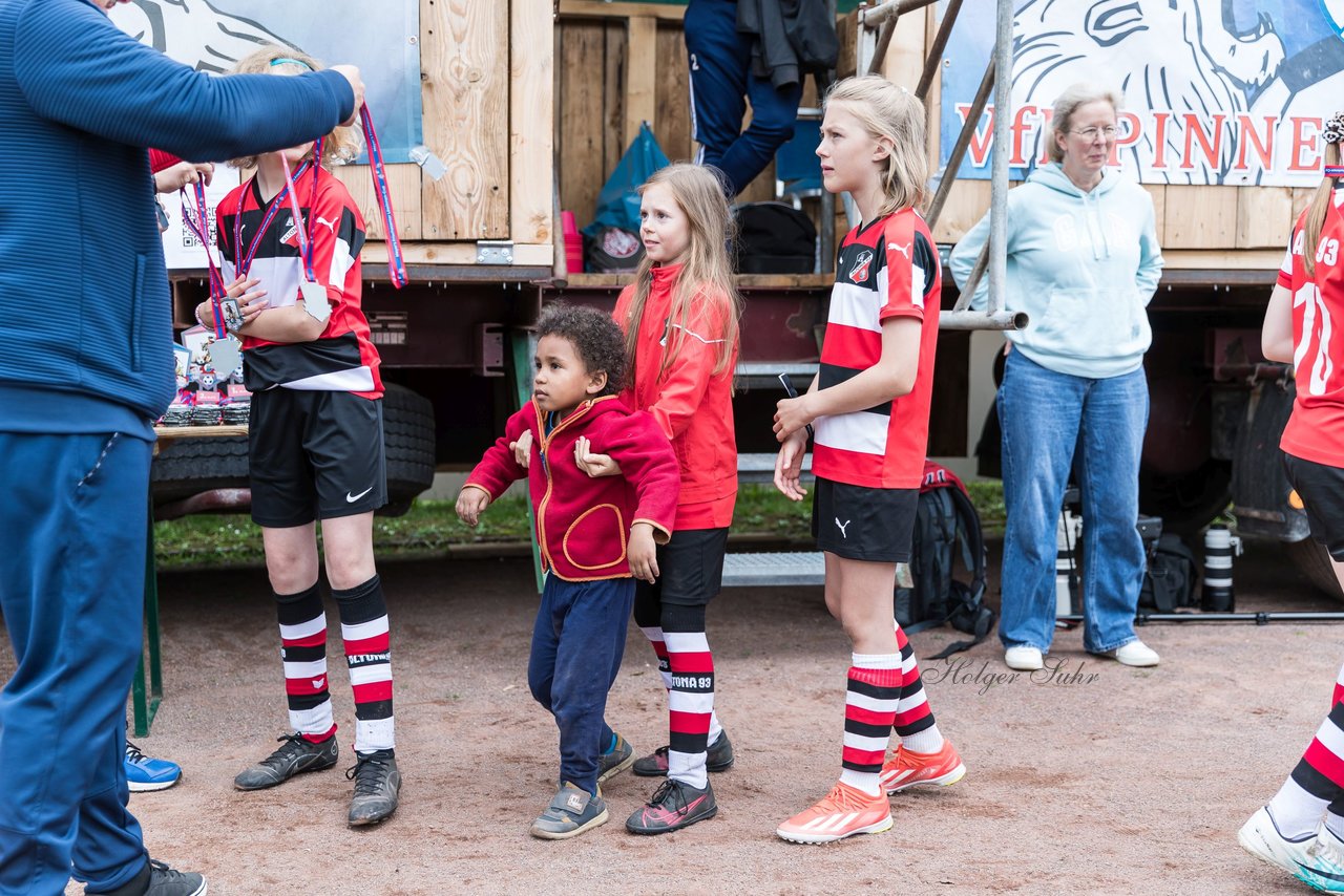 Bild 122 - Loewinnen Cup